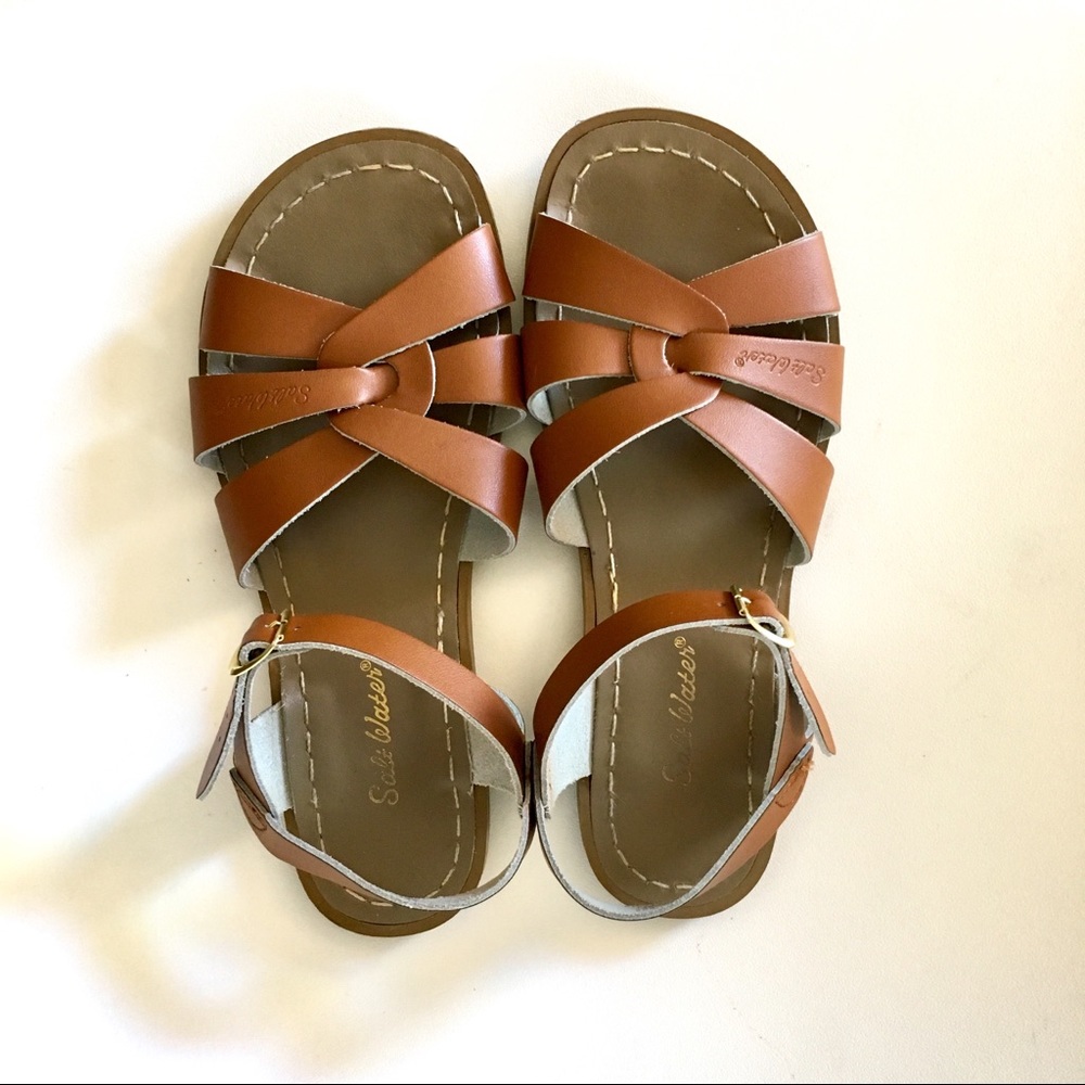 Women’s saltwater sandals
